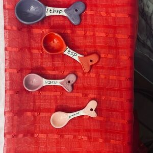 Charming Purple and Red Decor Accents